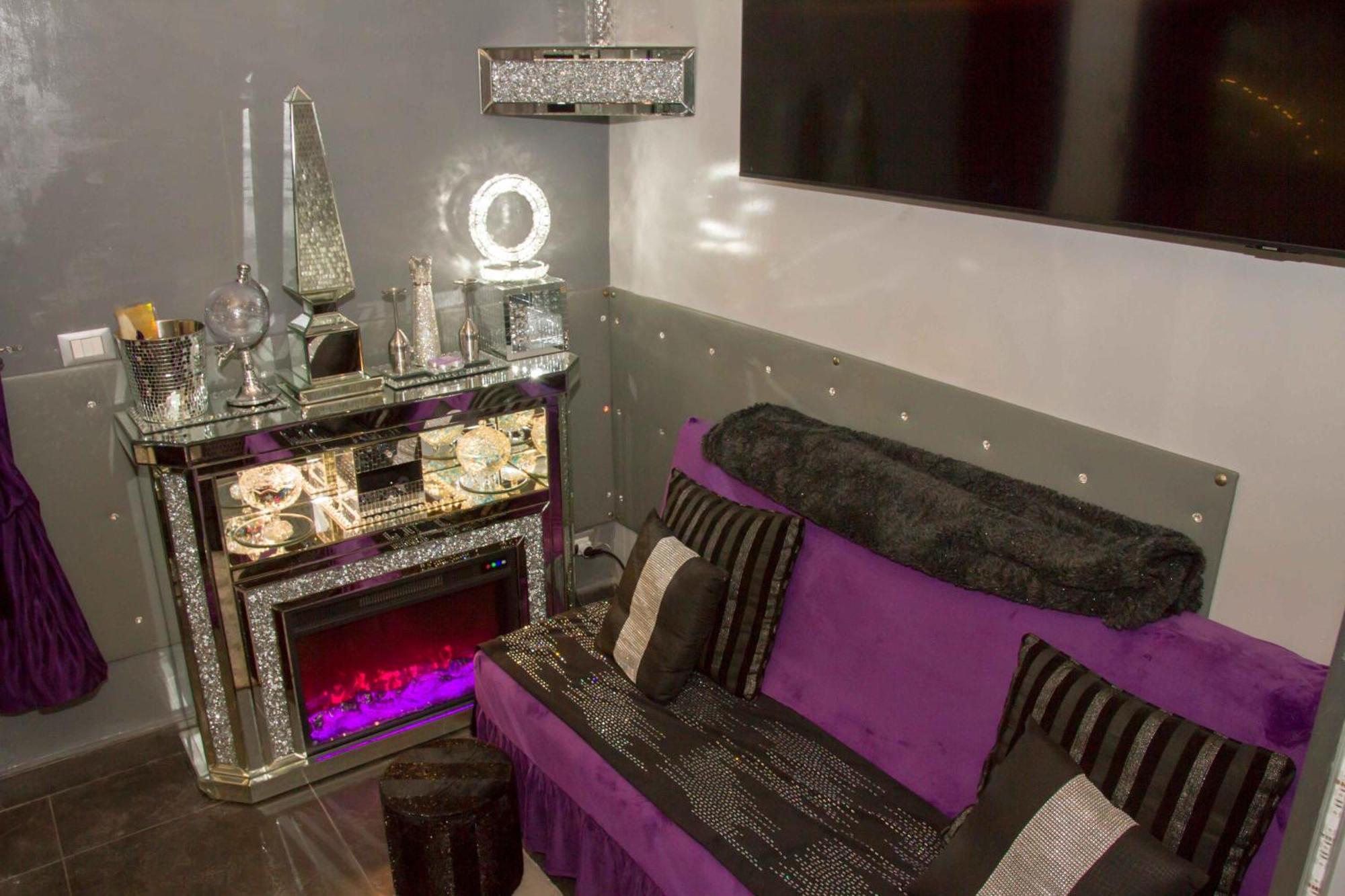 Jacuzzi Love SuitesweetRom Exteriör bild
