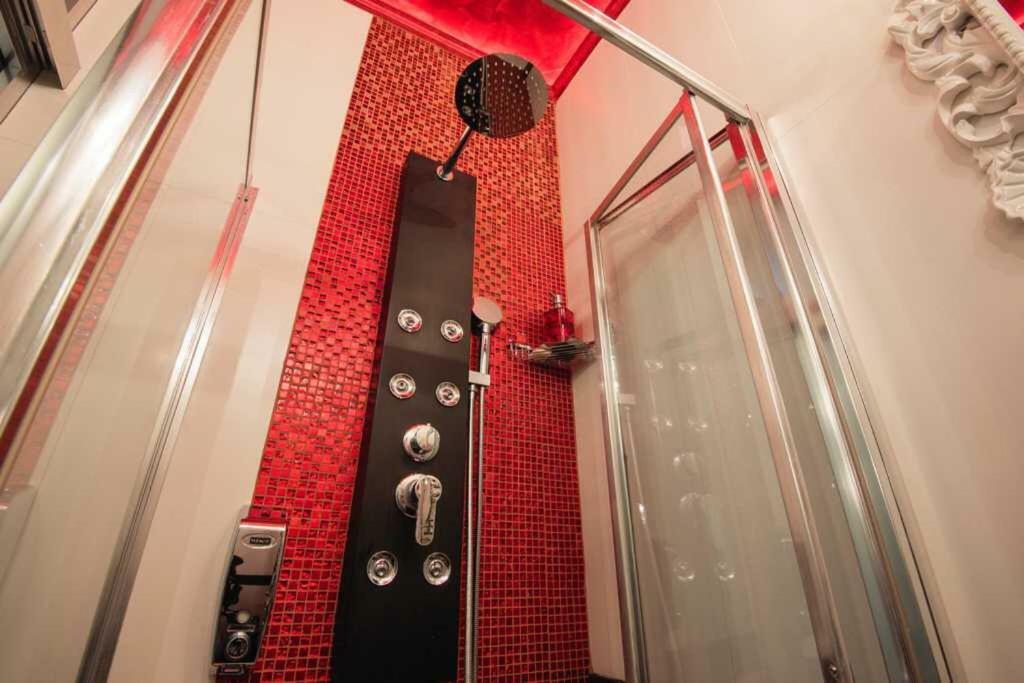 Jacuzzi Love SuitesweetRom Exteriör bild